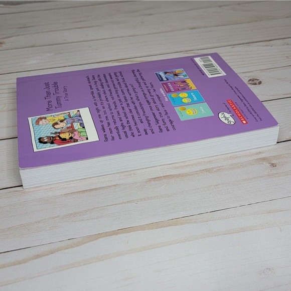 Guts by Raina Telgemeier - Picture 3 of 4